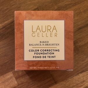 Laura Geller Baked Balance-N-Brighten Foundation - Golden Medium